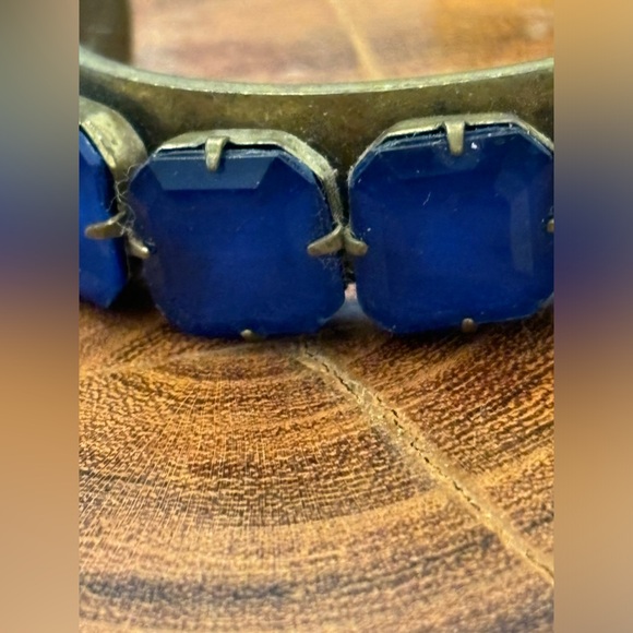 ❤️LOREN HOPE ELECTRIC BLUE CUFF❤️ - Picture 4 of 9